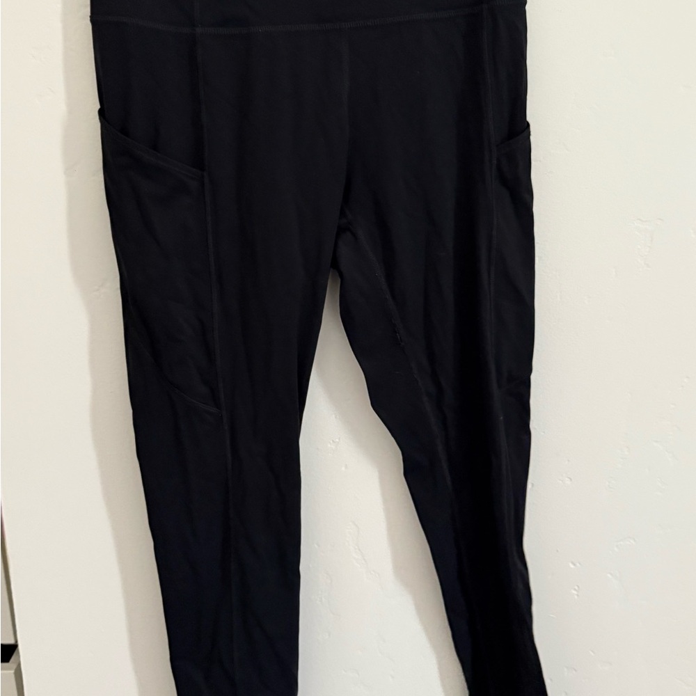 CRZ YOGA Black Leggings Sleek Comfortable Design